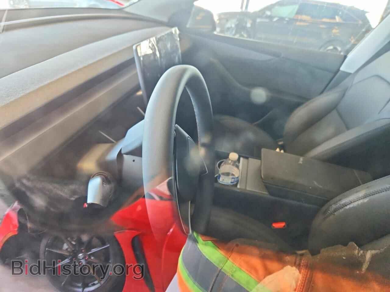 2026 TESLA MODEL Y - VIN: 7SAYGDEE7TF346436 - Photo 9