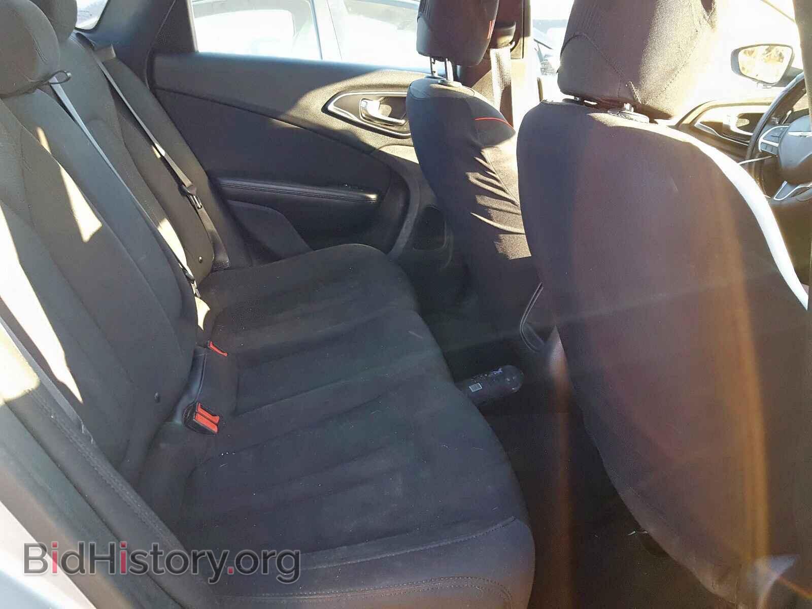 2015 CHRYSLER 200 - VIN: 1C3CCCAB3FN613431 - Photo 6