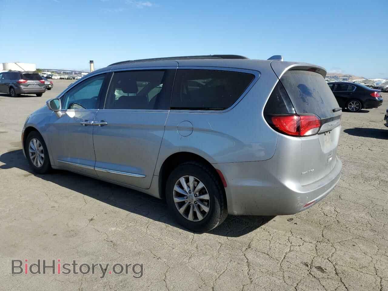 2017 CHRYSLER PACIFICA - VIN: 2C4RC1BG8HR542544 - Фото 2