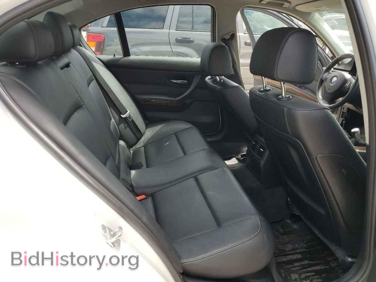 2011 BMW 3 SERIES - VIN: WBAPL5C54BA742874 - Фото 10