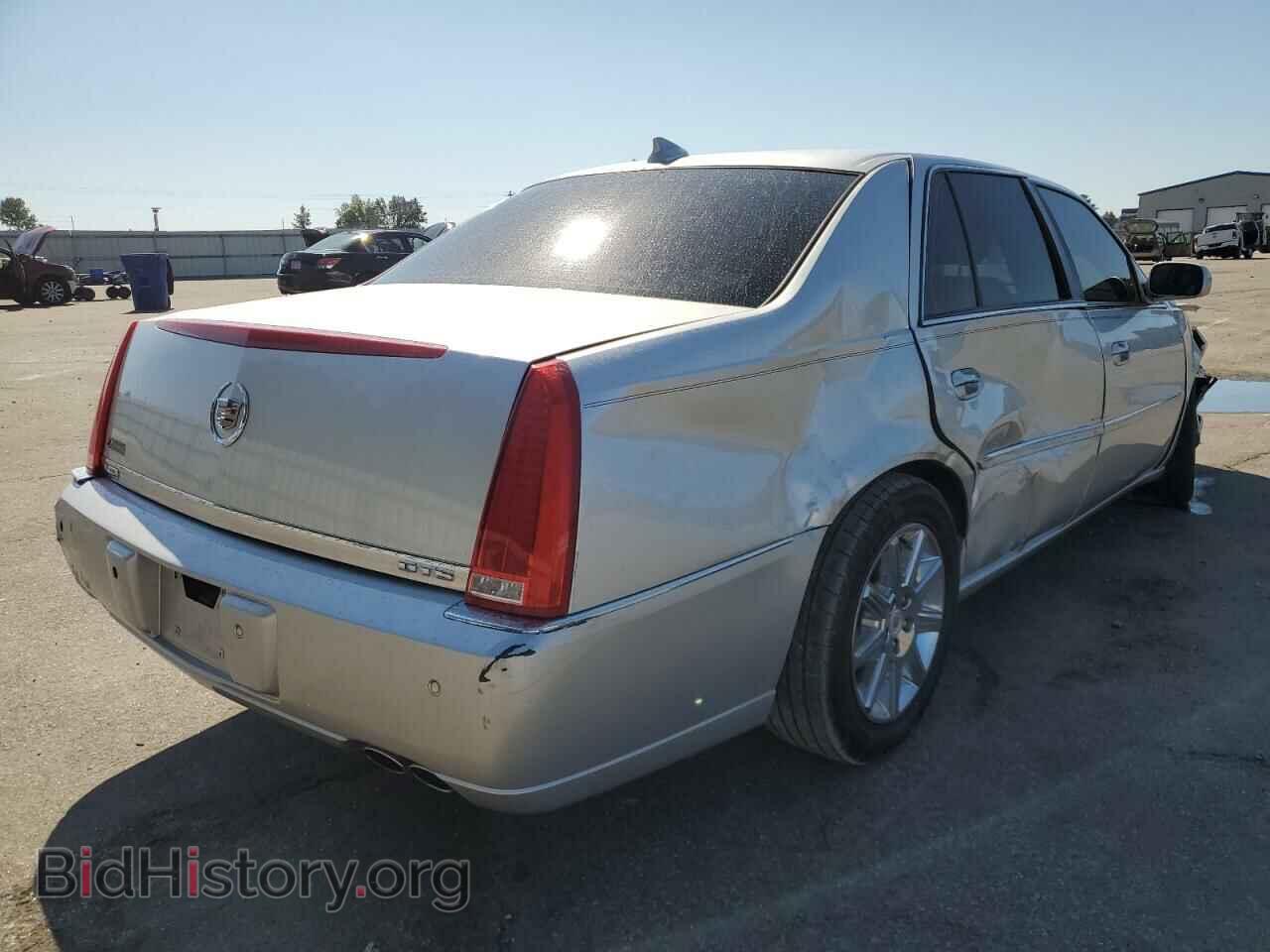 2011 CADILLAC DTS - VIN: 1G6KH5E60BU119838 - Фото 4