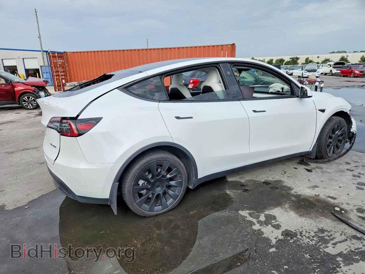 2024 TESLA MODEL Y - VIN: 7SAYGDED7RF102592 - Photo 3