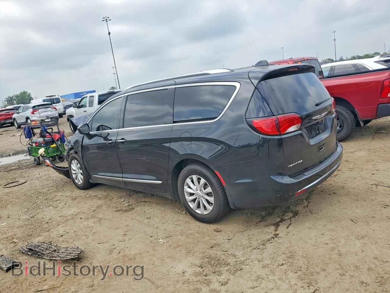 2019 CHRYSLER PACIFICA - VIN: 2C4RC1BG5KR526180 - Photo 2