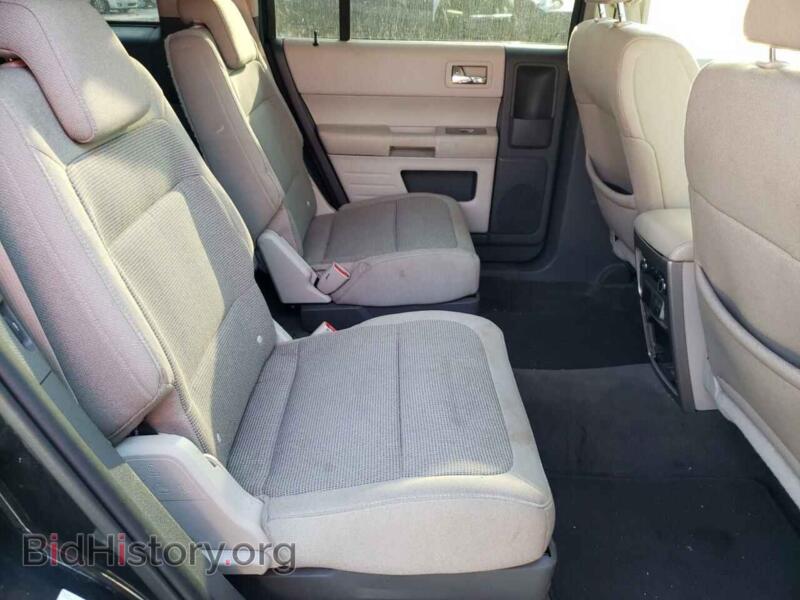 2011 Ford FLEX (VIN 2FMGK5BC8BBD27532) — фото 6 из 10