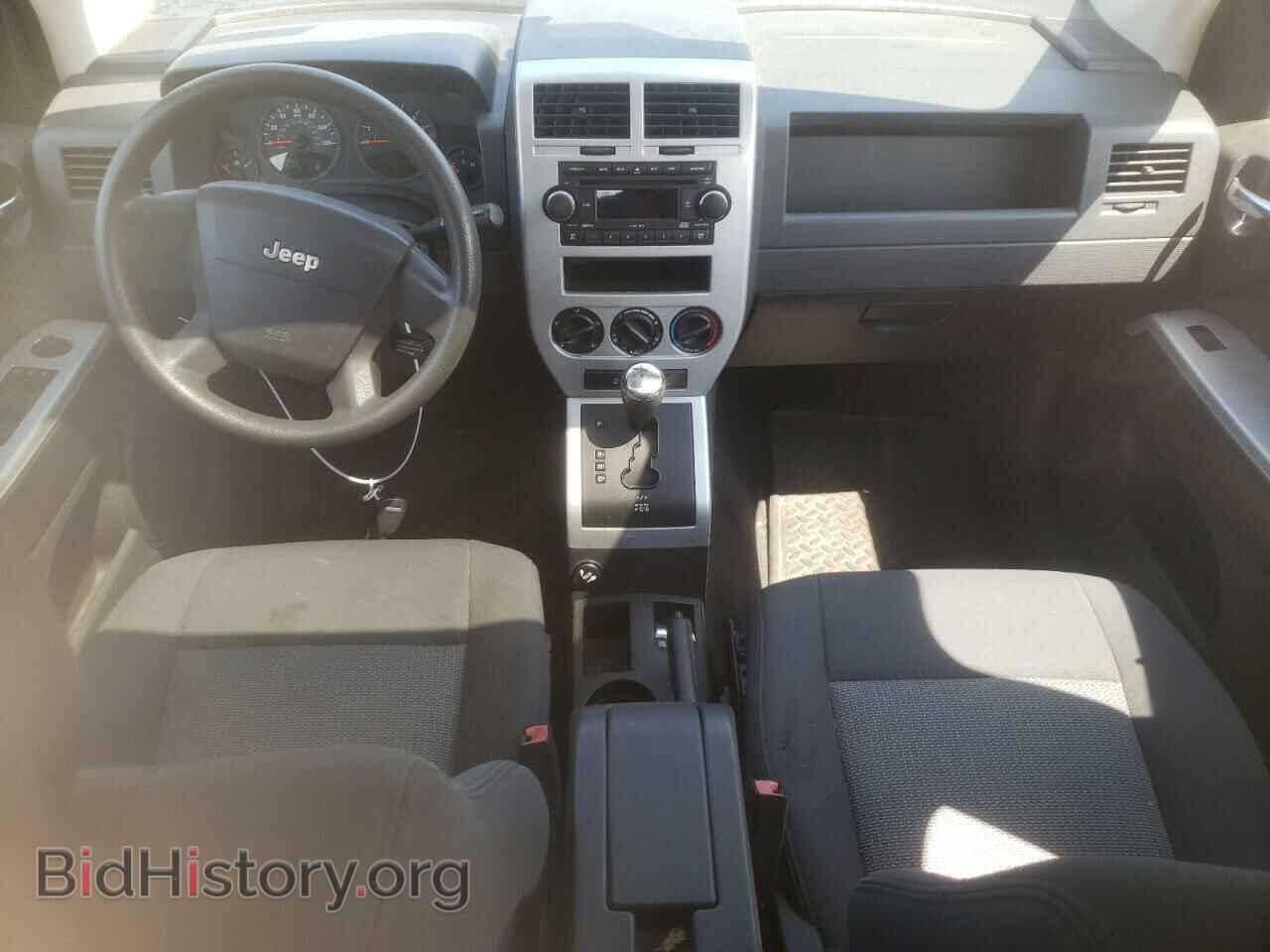 2008 JEEP COMPASS - VIN: 1J8FF47W38D749558 - Фото 8