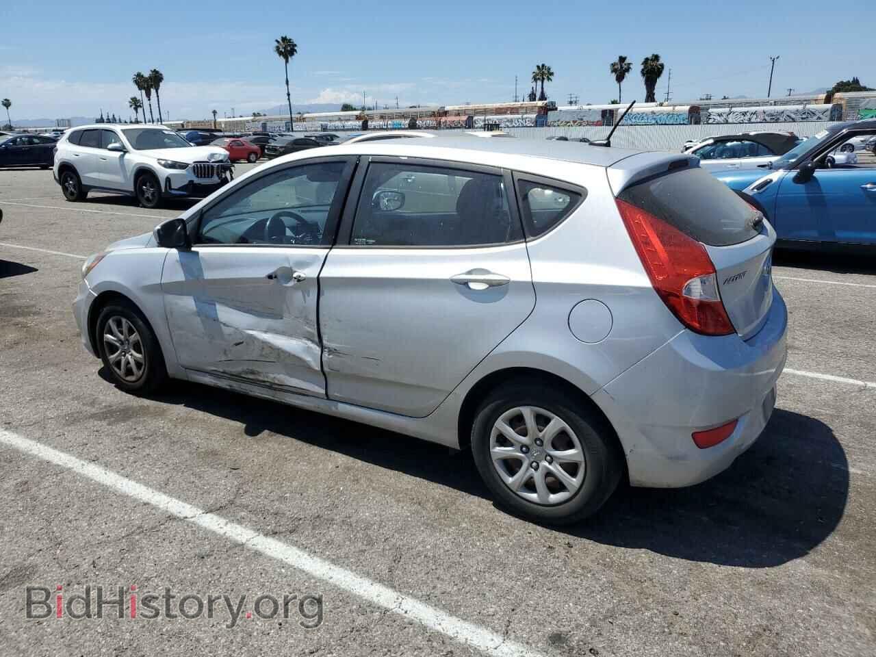 2013 HYUNDAI ACCENT - VIN: KMHCT5AE9DU121499 - Фото 2