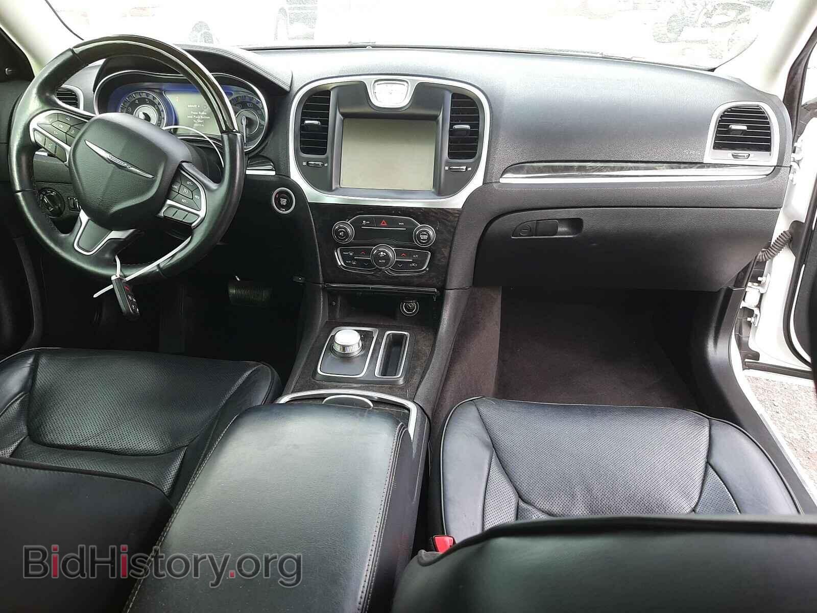 2016 CHRYSLER 300 - VIN: 2C3CCAEG9GH320461 - Фото 9