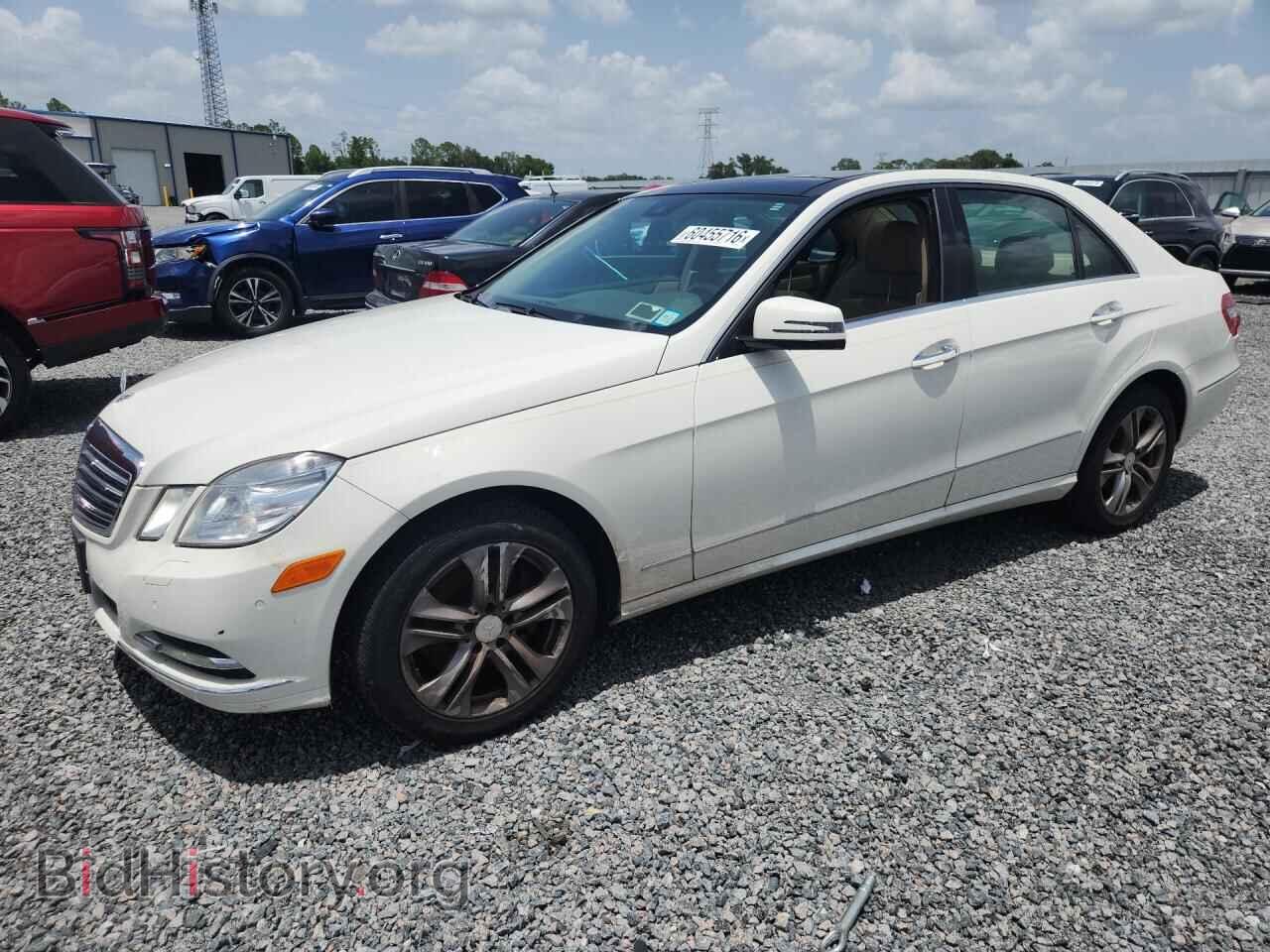 Photo WDDHF8HB7BA349021 - MERCEDES-BENZ E-CLASS 2011
