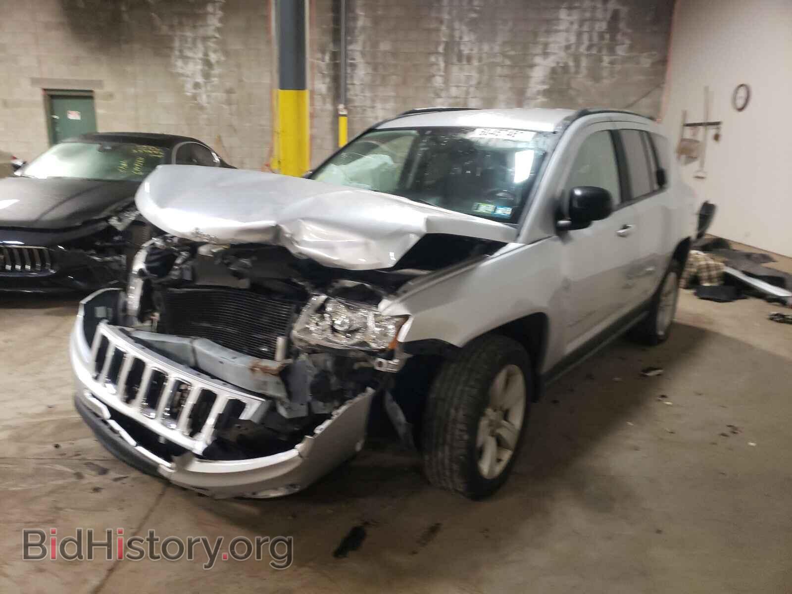 2011 JEEP COMPASS - VIN: 1J4NF1FB9BD158152 - Photo 2