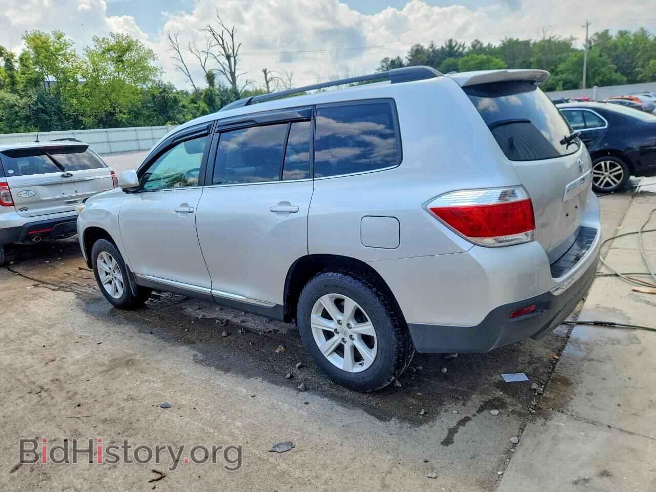 2012 TOYOTA HIGHLANDER - VIN: 5TDBK3EH7CS154063 - Photo 2