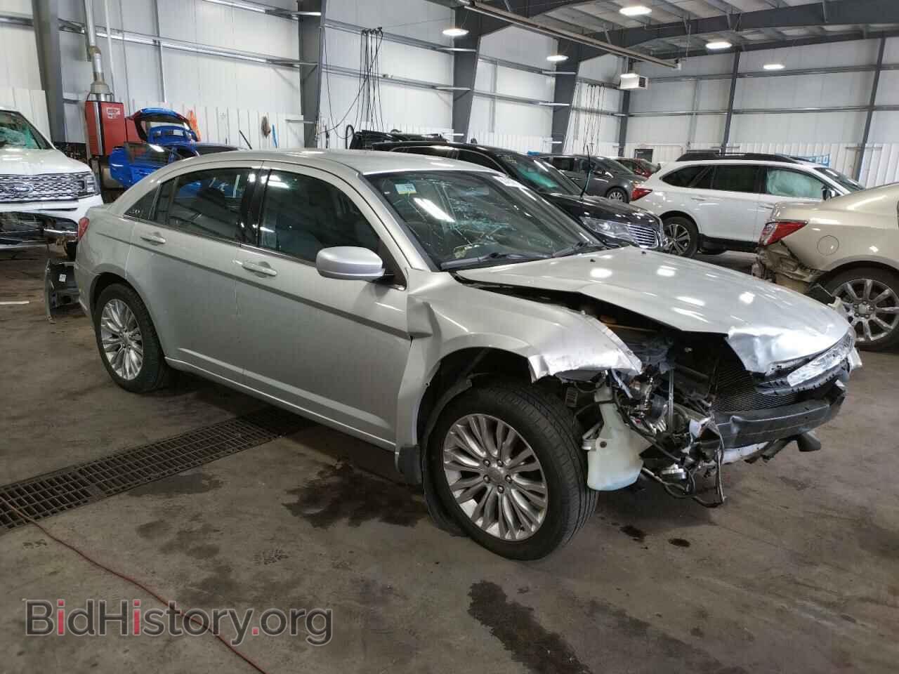 2012 CHRYSLER 200 - VIN: 1C3CCBAB2CN262209 - Фото 4