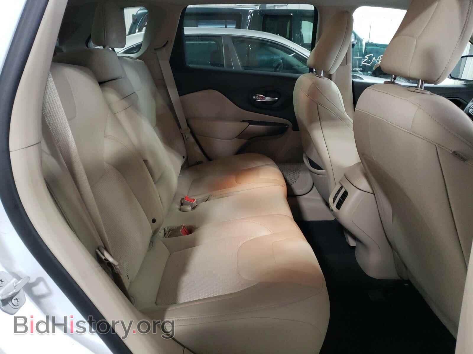 2019 JEEP CHEROKEE - VIN: 1C4PJLCB5KD307623 - Фото 6