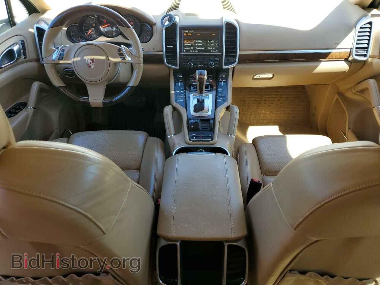 2011 PORSCHE CAYENNE - VIN: WP1AA2A27BLA08951 - Photo 8