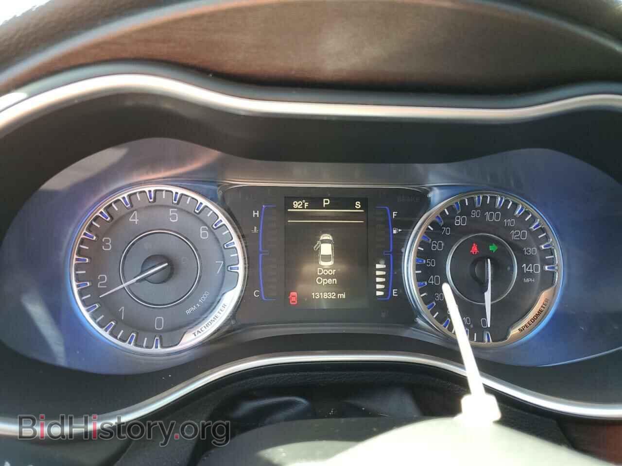 2016 CHRYSLER 200 - VIN: 1C3CCCAB1GN112085 - Фото 9