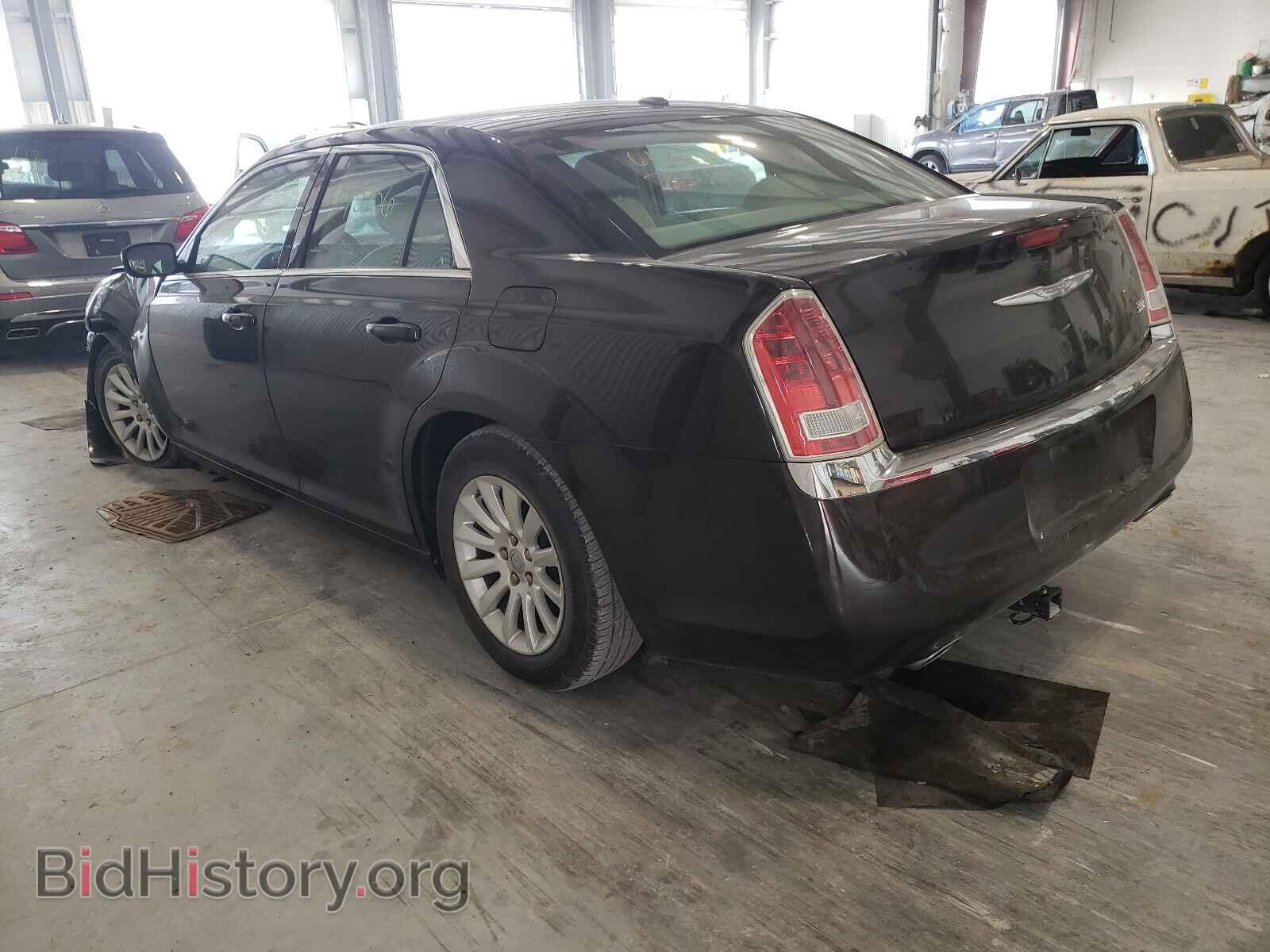 2013 CHRYSLER 300 - VIN: 2C3CCAAG2DH698879 - Фото 3