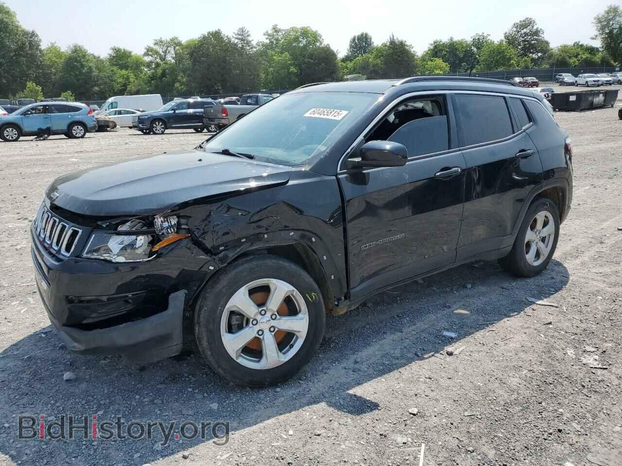 Photo 3C4NJCBB9HT629483 - JEEP COMPASS 2017