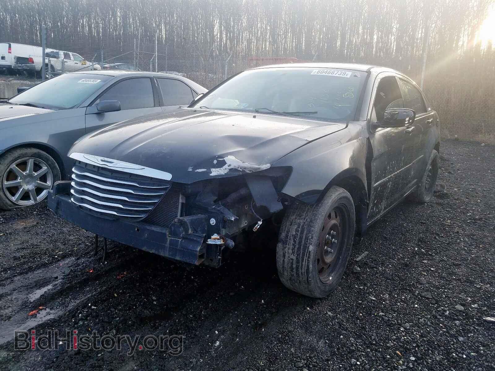 2011 CHRYSLER 200 - VIN: 1C3BC4FB4BN566639 - Фото 2