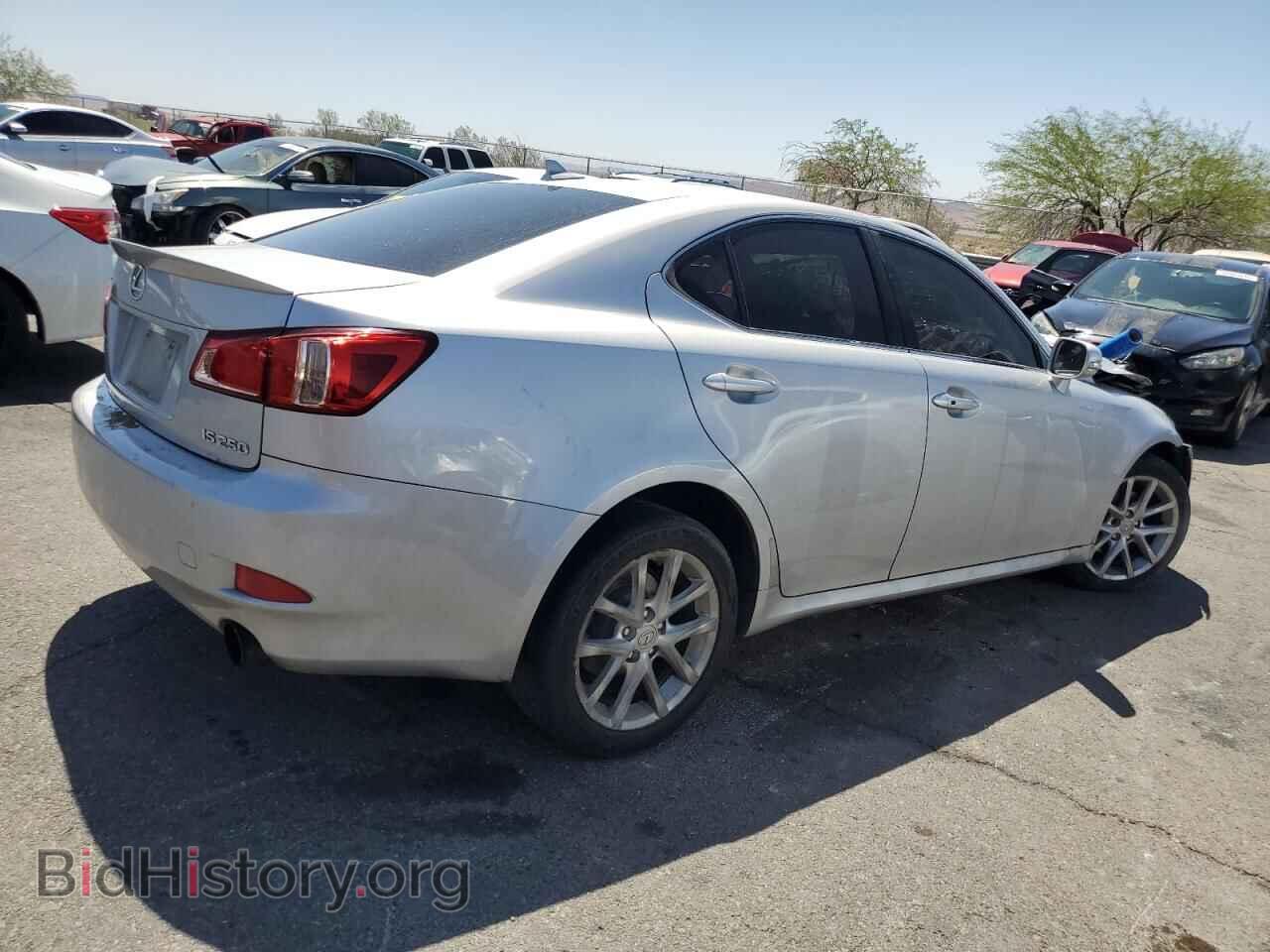 2011 LEXUS IS - VIN: JTHBF5C22B5152626 - Photo 3