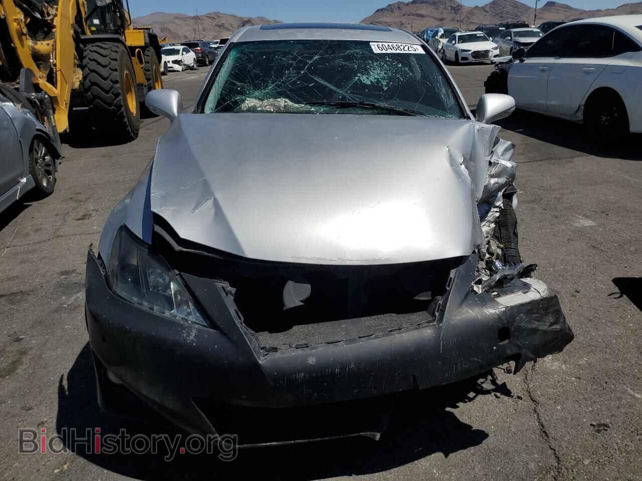 2011 LEXUS IS - VIN: JTHBF5C22B5152626 - Photo 5