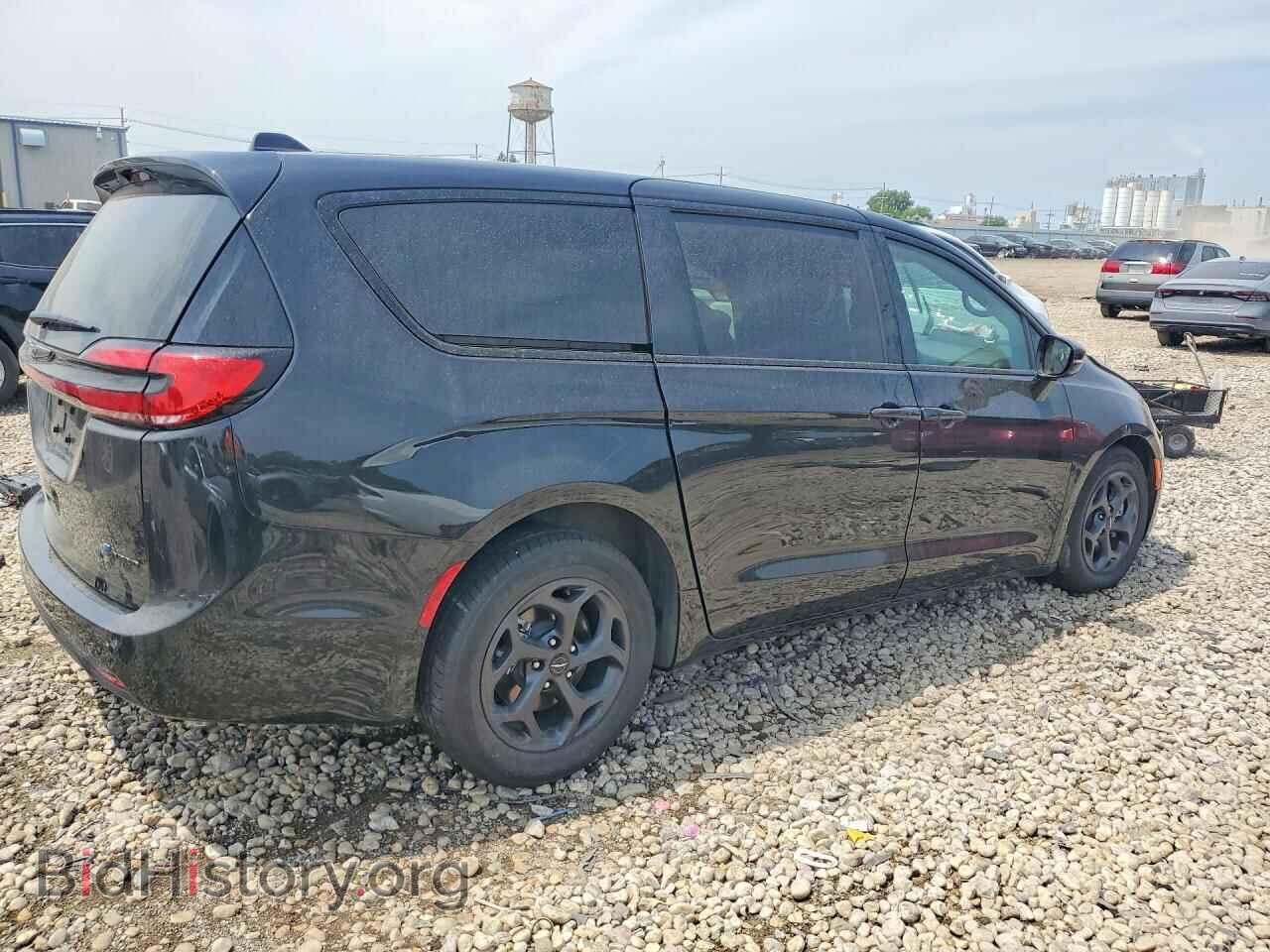 2023 CHRYSLER PACIFICA - VIN: 2C4RC1S77PR584461 - Photo 3