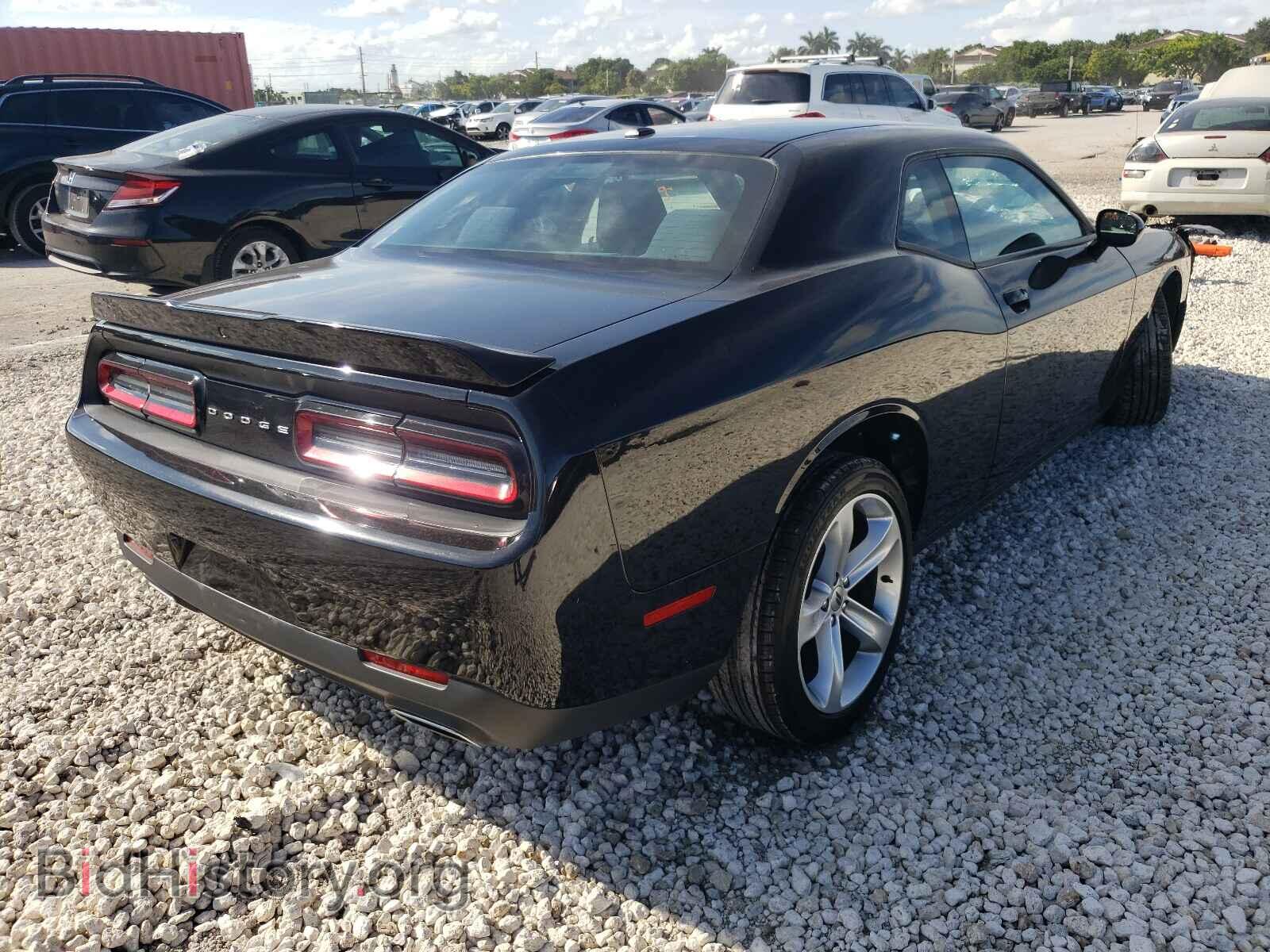 2018 DODGE CHALLENGER - VIN: 2C3CDZAG7JH138623 - Фото 4