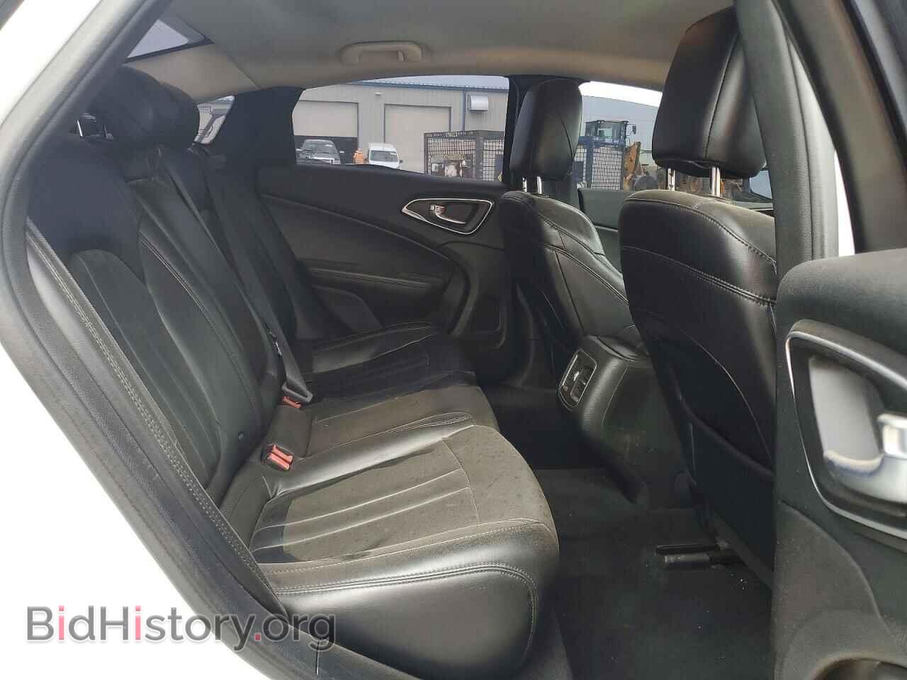 2015 CHRYSLER 200 - VIN: 1C3CCCCG2FN610044 - Photo 10