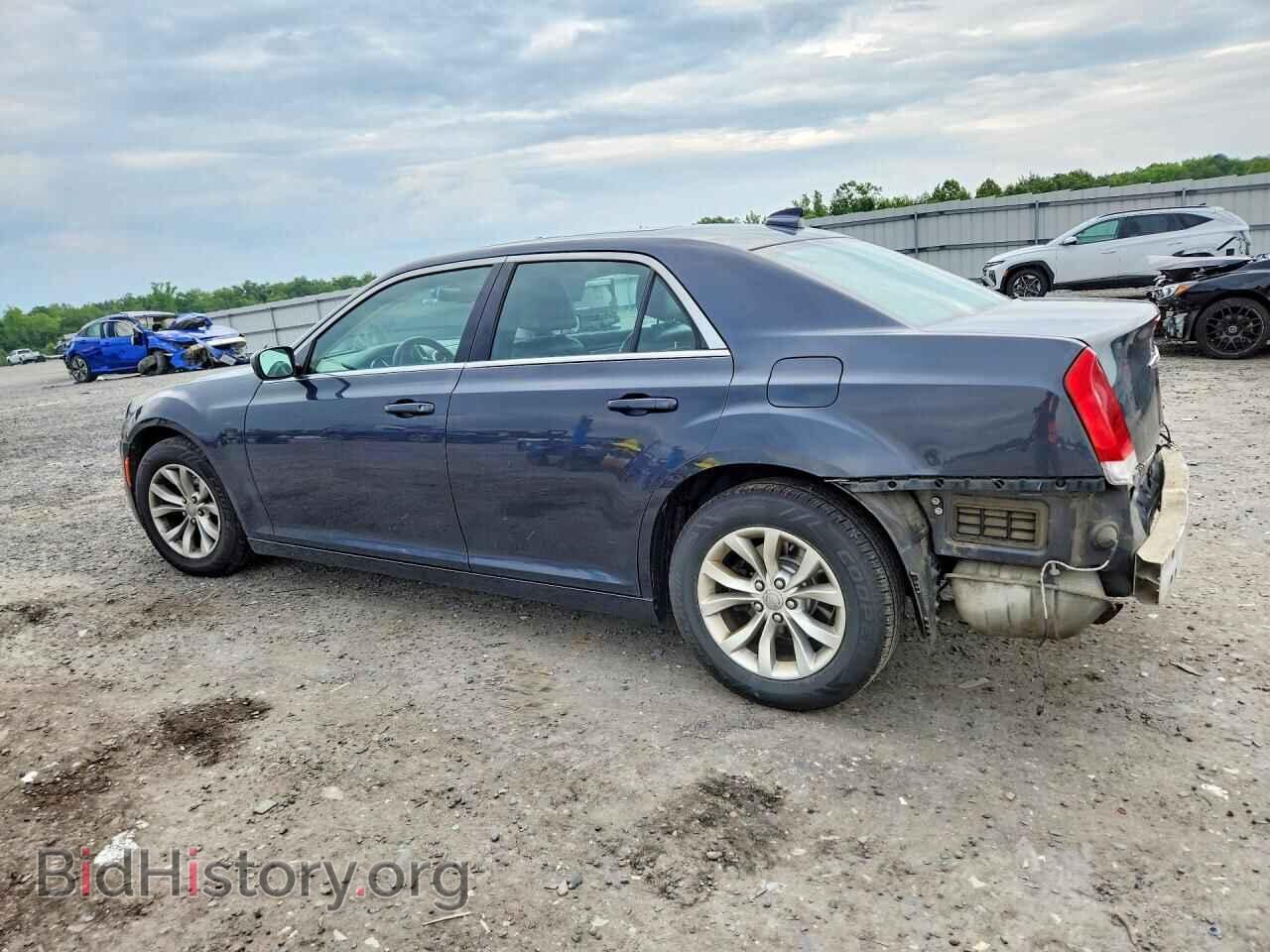 2016 CHRYSLER 300 - VIN: 2C3CCAAG0GH151386 - Фото 2