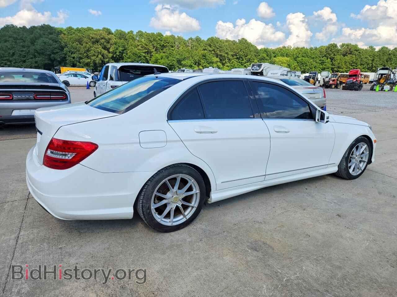 2014 MERCEDES-BENZ C-CLASS - VIN: WDDGF4HB2EG192522 - Фото 3