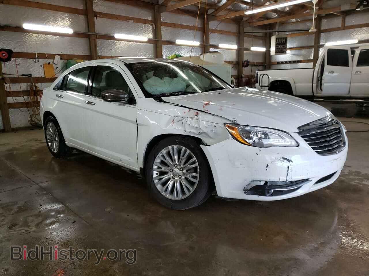 Photo 1C3BC2FB3BN548363 - CHRYSLER 200 2011