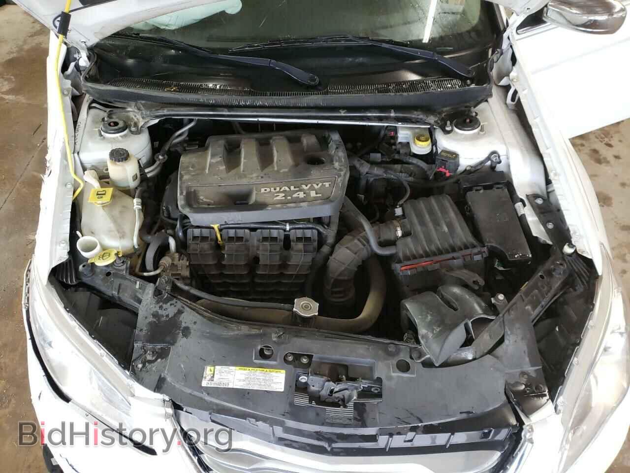 2011 CHRYSLER 200 - VIN: 1C3BC2FB3BN548363 - Фото 7