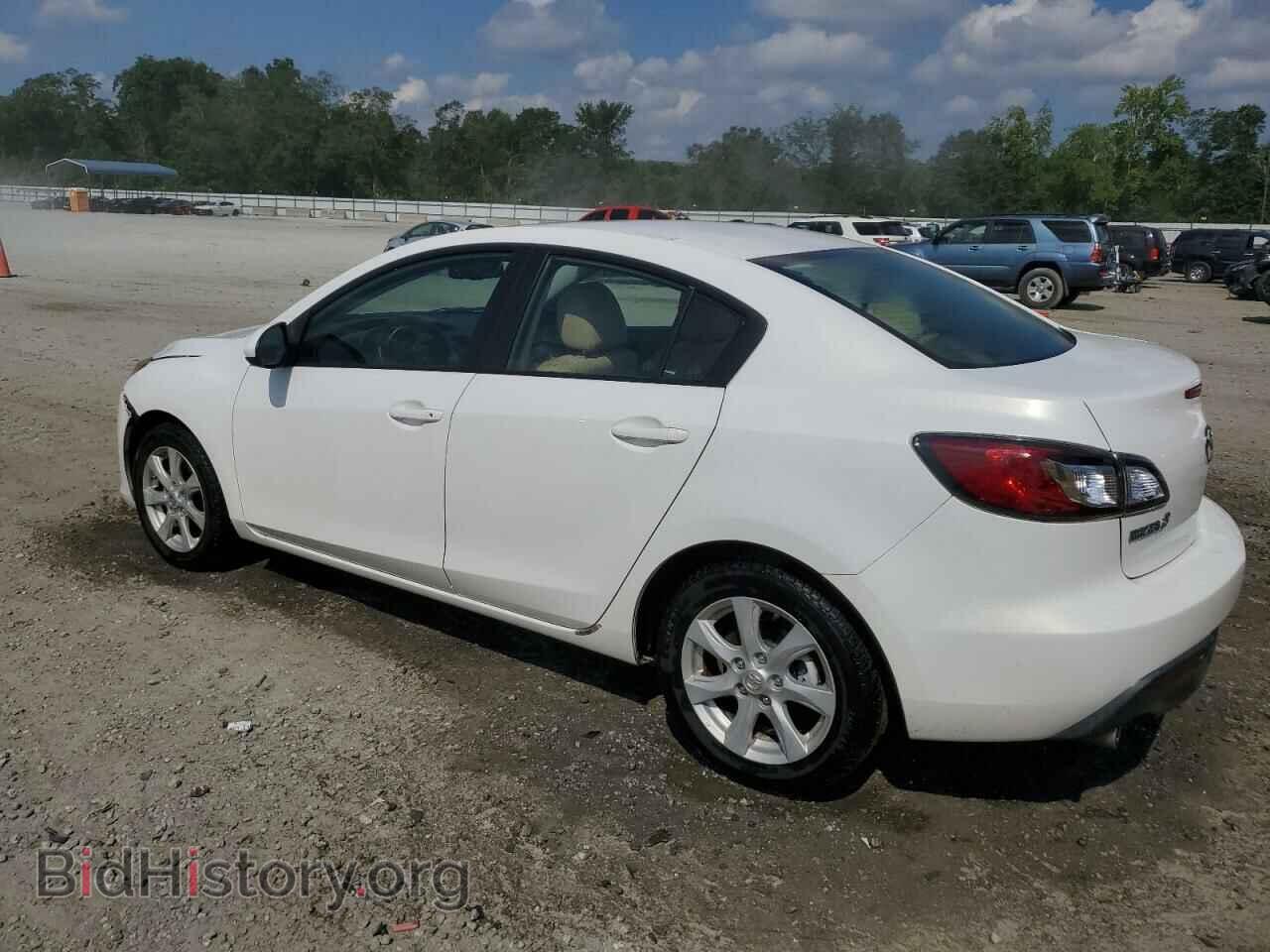 2010 MAZDA 3 - VIN: JM1BL1SF2A1185641 - Фото 2