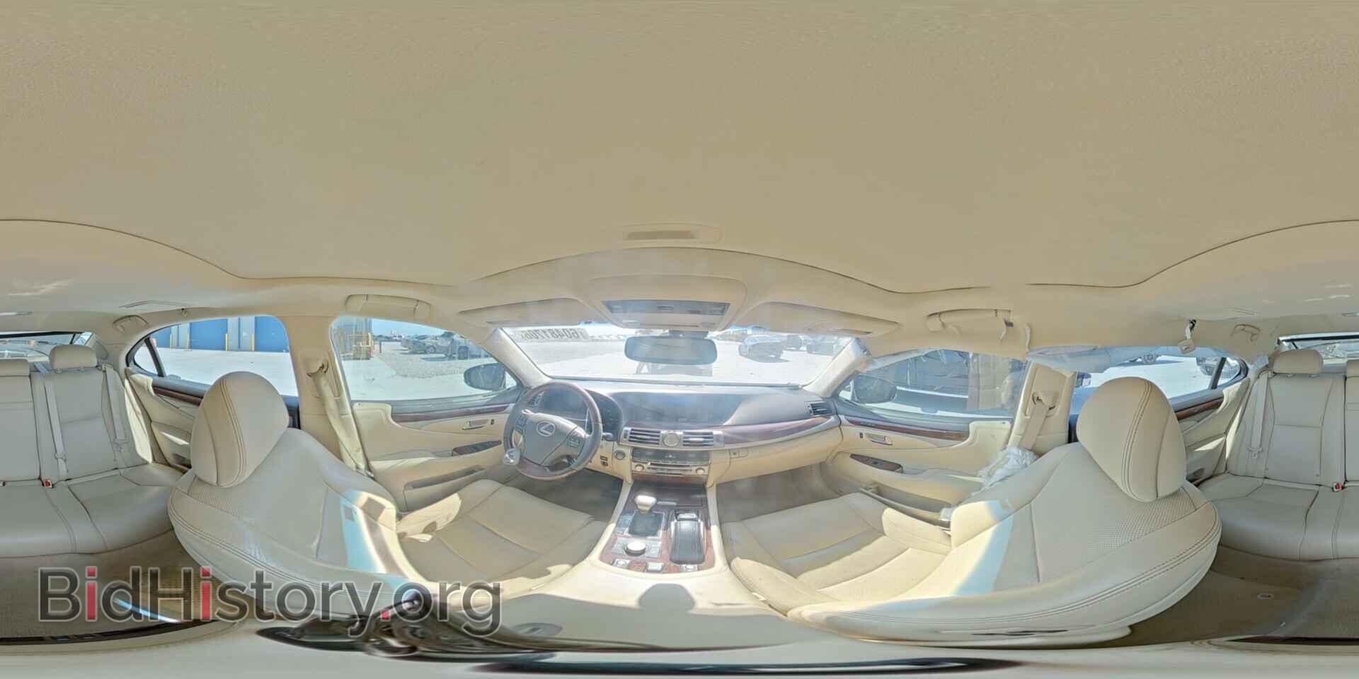2016 LEXUS LS460 - VIN: JTHGL5EFXG5055891 - Photo 15