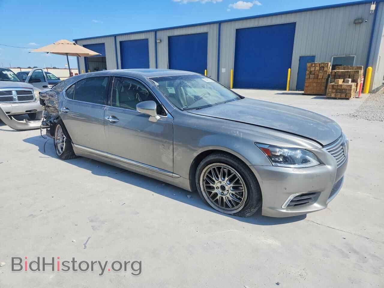 2016 LEXUS LS460 - VIN: JTHGL5EFXG5055891 - Photo 4