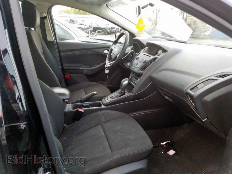 2017 Ford FOCUS (VIN 1FADP3FE7HL255214) — photo 5 of 10