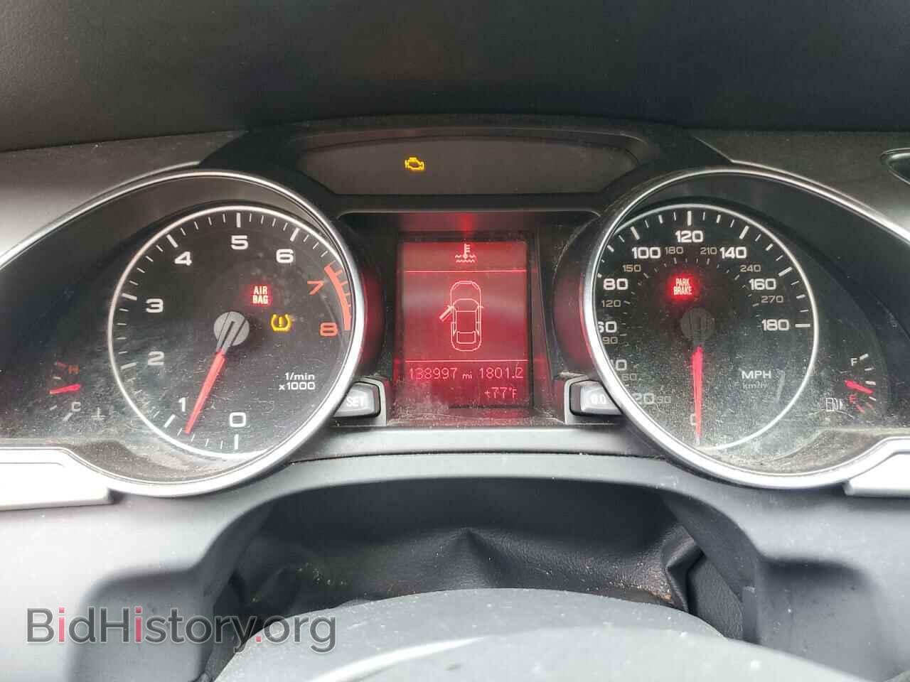 2010 AUDI A5 - VIN: WAURFAFR9AA027501 - Фото 9