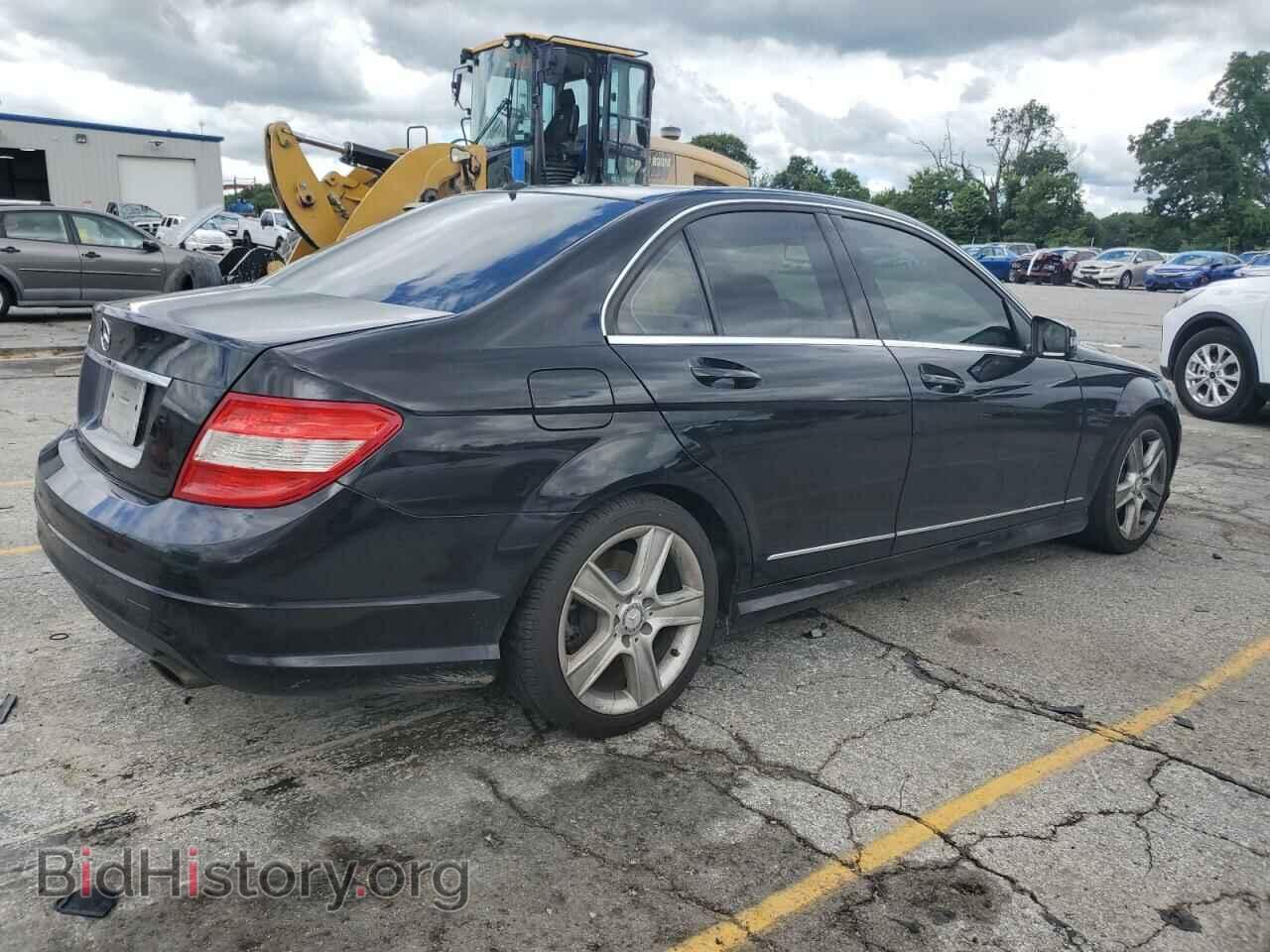 2011 MERCEDES-BENZ C-CLASS - VIN: WDDGF5EB3BA470773 - Фото 3