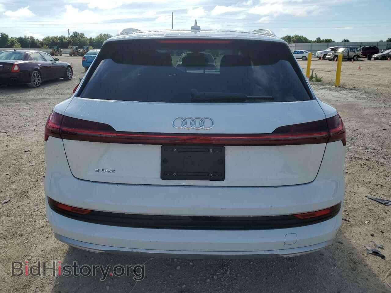 2019 AUDI E-TRON - VIN: WA1LAAGE3KB024442 - Photo 6