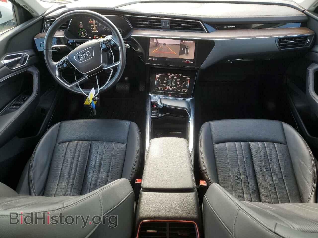 2019 AUDI E-TRON - VIN: WA1LAAGE3KB024442 - Photo 8