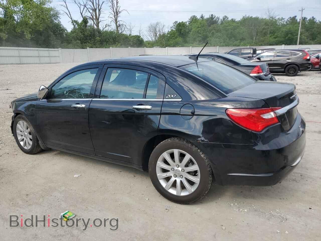 2013 CHRYSLER 200 - VIN: 1C3CCBCG0DN526036 - Фото 2