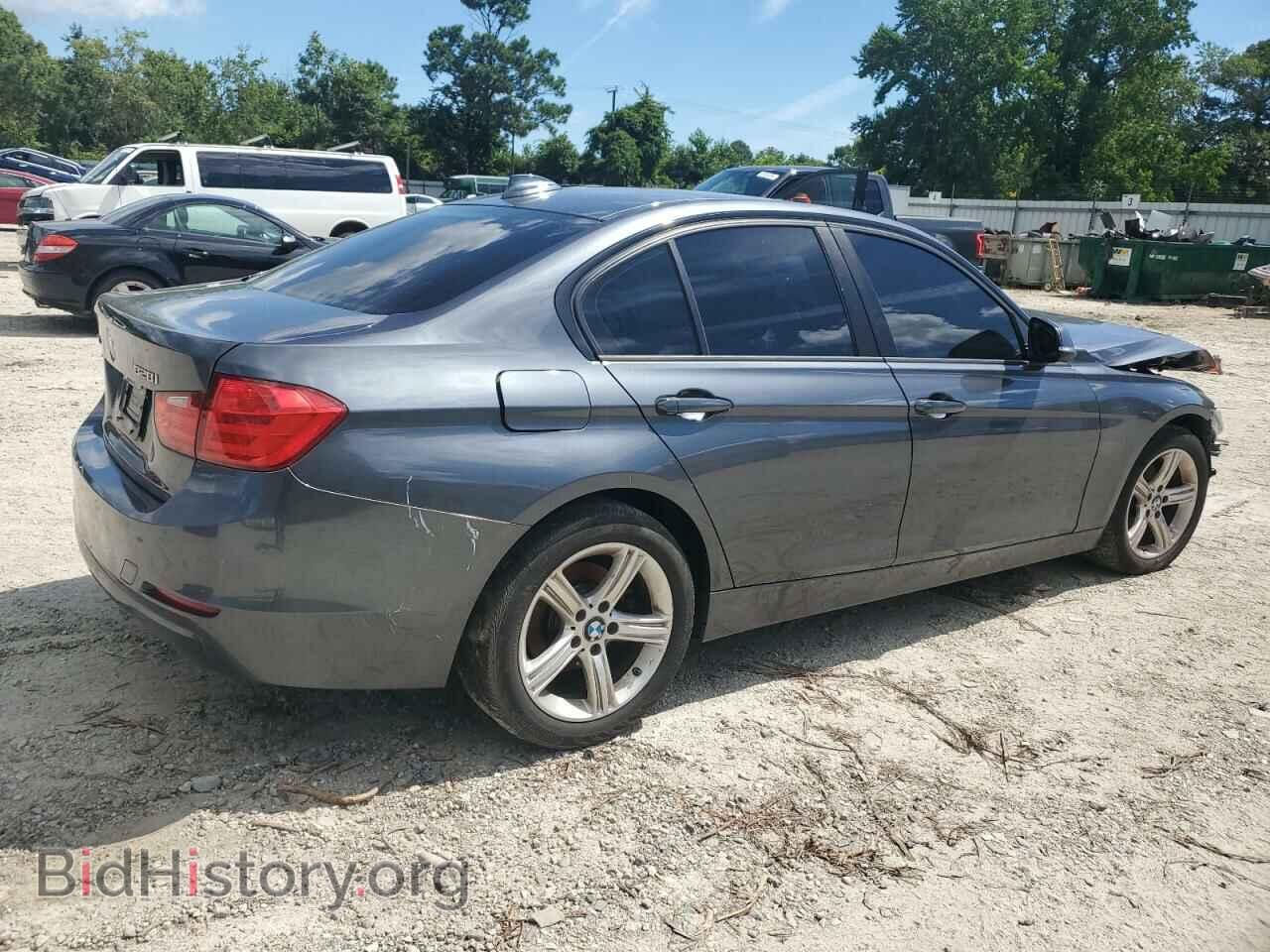 2013 BMW 3 SERIES - VIN: WBA3B5C56DF596422 - Фото 3