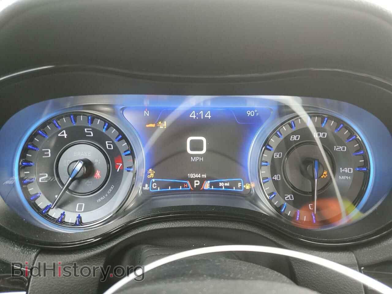 2019 CHRYSLER 300 - VIN: 2C3CCAGGXKH733365 - Photo 9