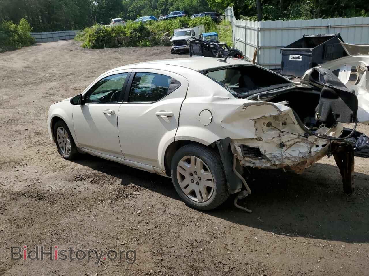 2011 DODGE AVENGER - VIN: 1B3BD4FB3BN525171 - Photo 2