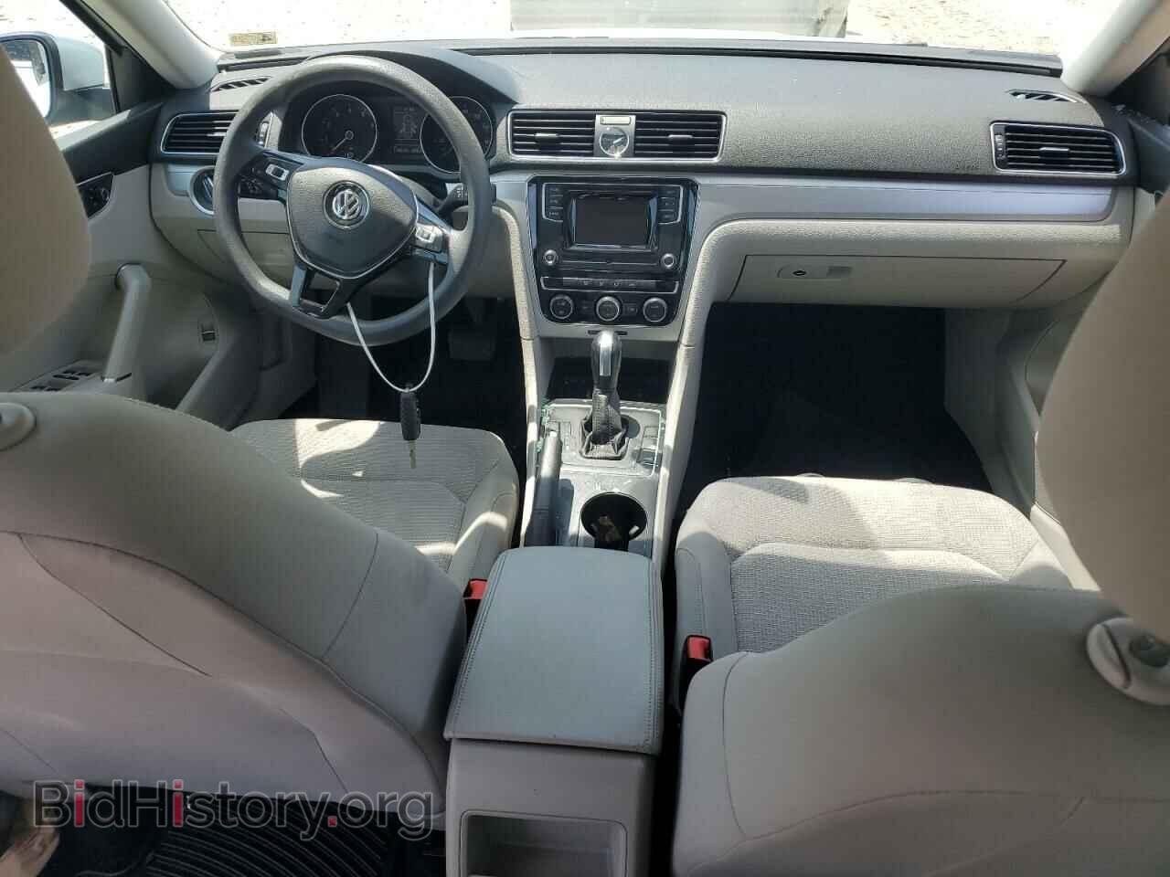 2017 VOLKSWAGEN PASSAT - VIN: 1VWAT7A39HC059133 - Фото 8