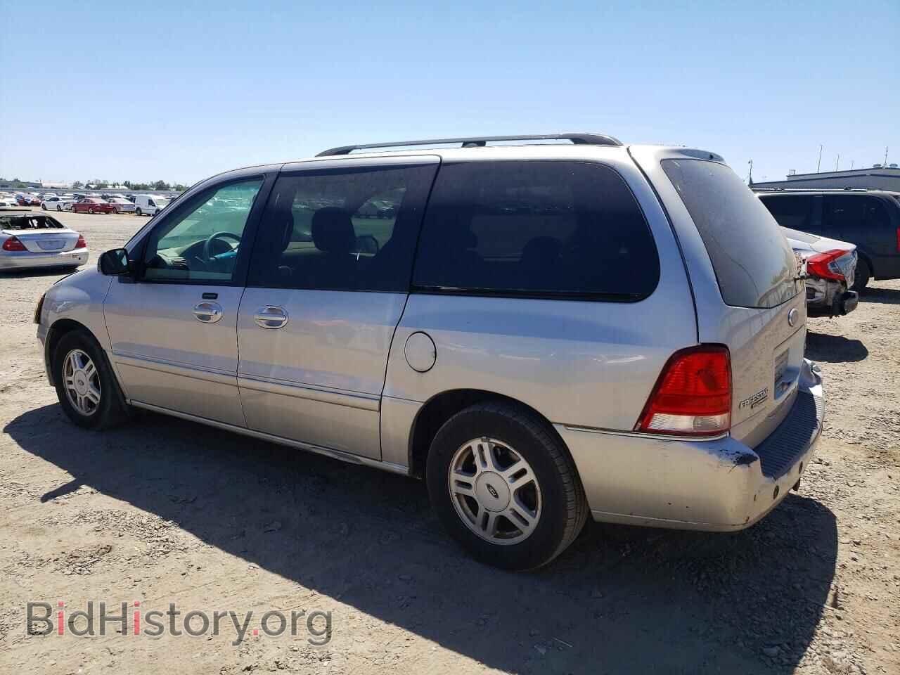 2005 FORD FREESTAR - VIN: 2FMDA52265BA65544 - Фото 2