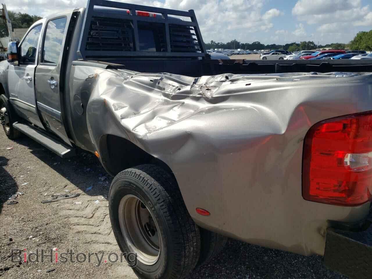 2013 GMC SIERRA - VIN: 1GT426C8XDF133366 - Фото 9