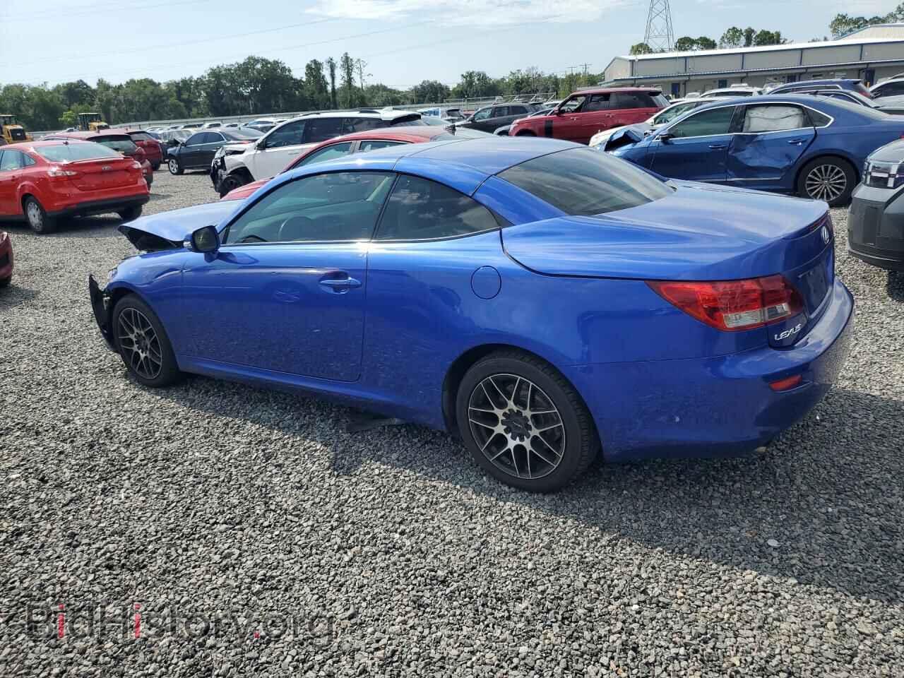 2010 LEXUS IS - VIN: JTHFF2C21A2503638 - Photo 2