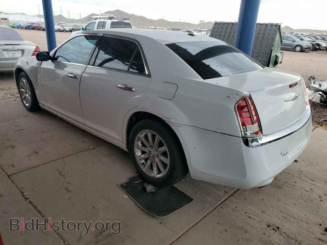 2012 CHRYSLER 300 - VIN: 2C3CCACG2CH165586 - Фото 2