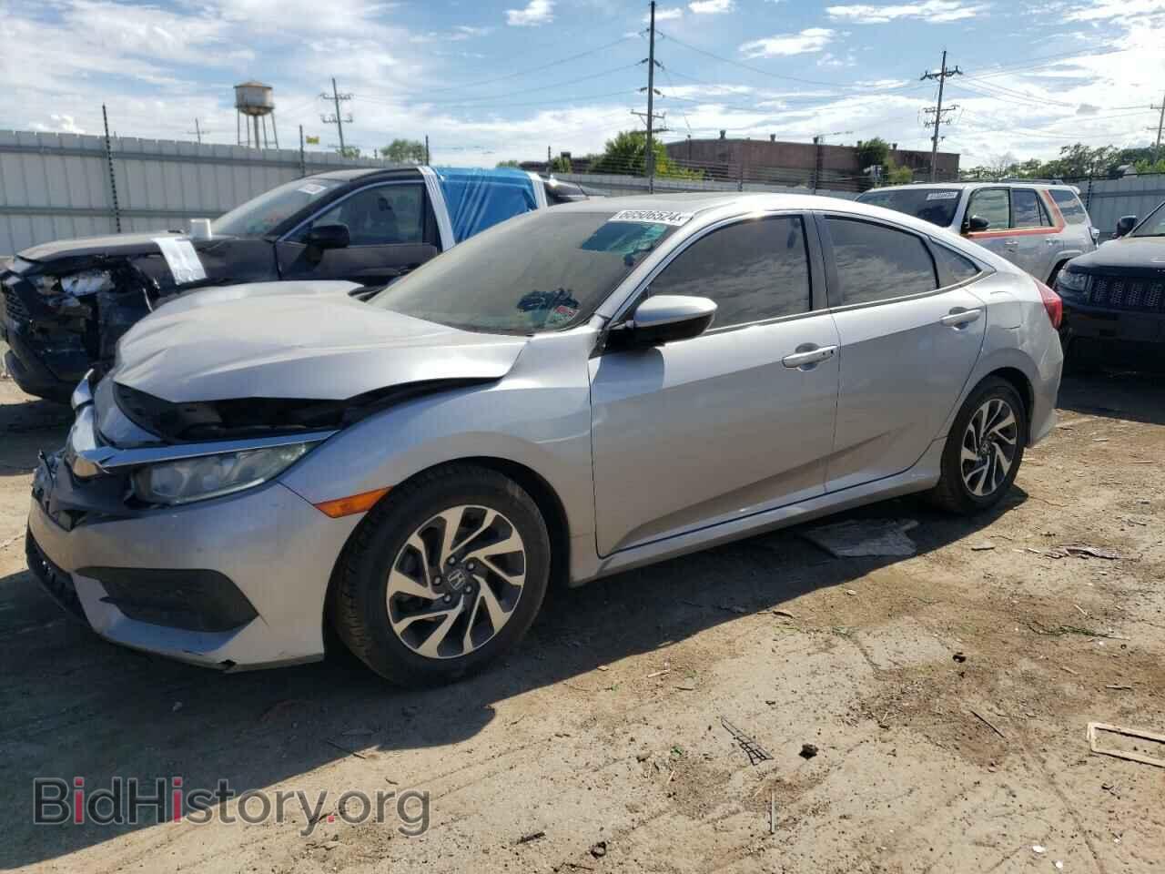 Фотография 2HGFC2F77JH550604 - HONDA CIVIC 2018
