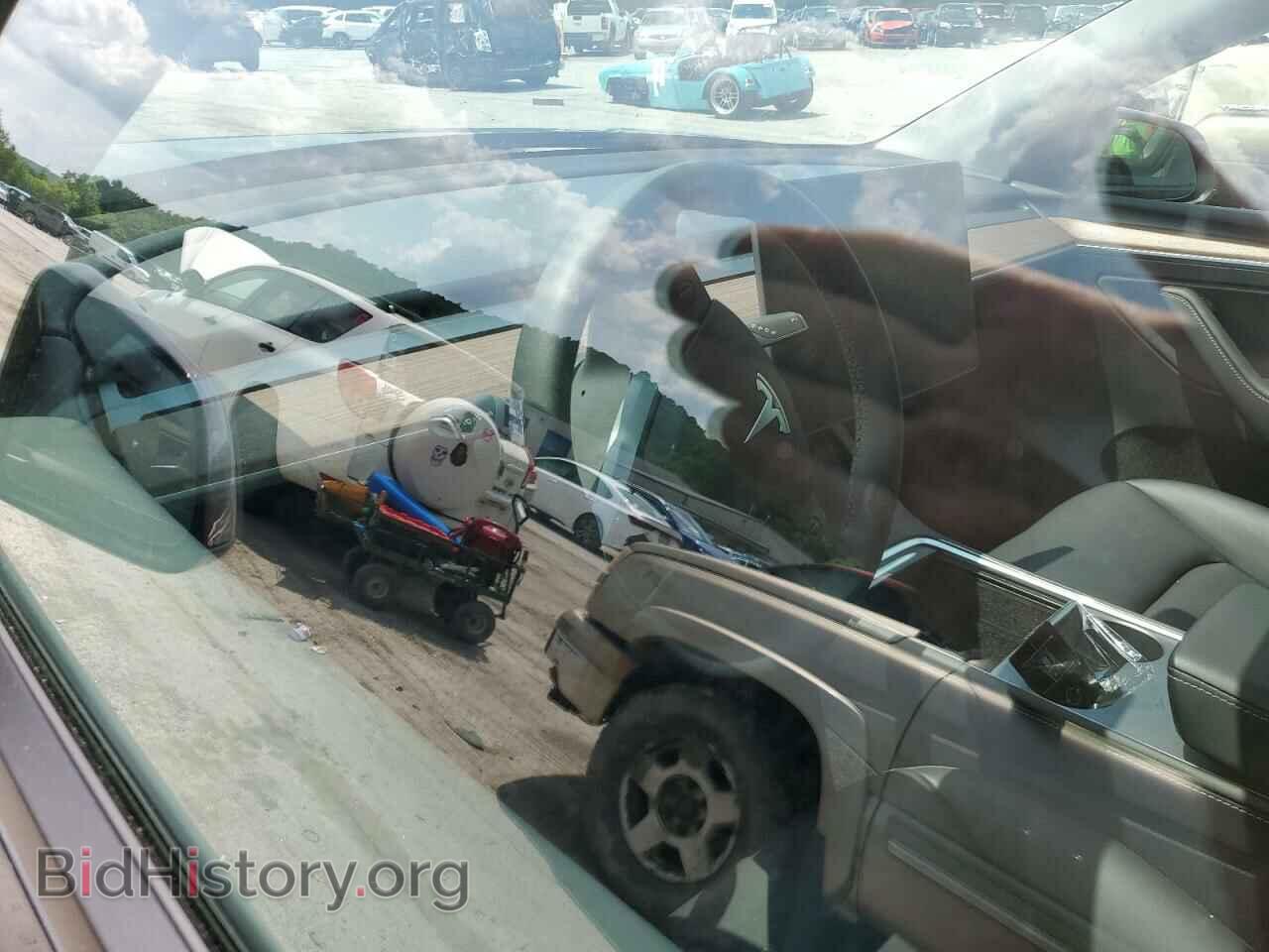 2024 TESLA MODEL Y - VIN: 7SAYGDED8RF193677 - Photo 8