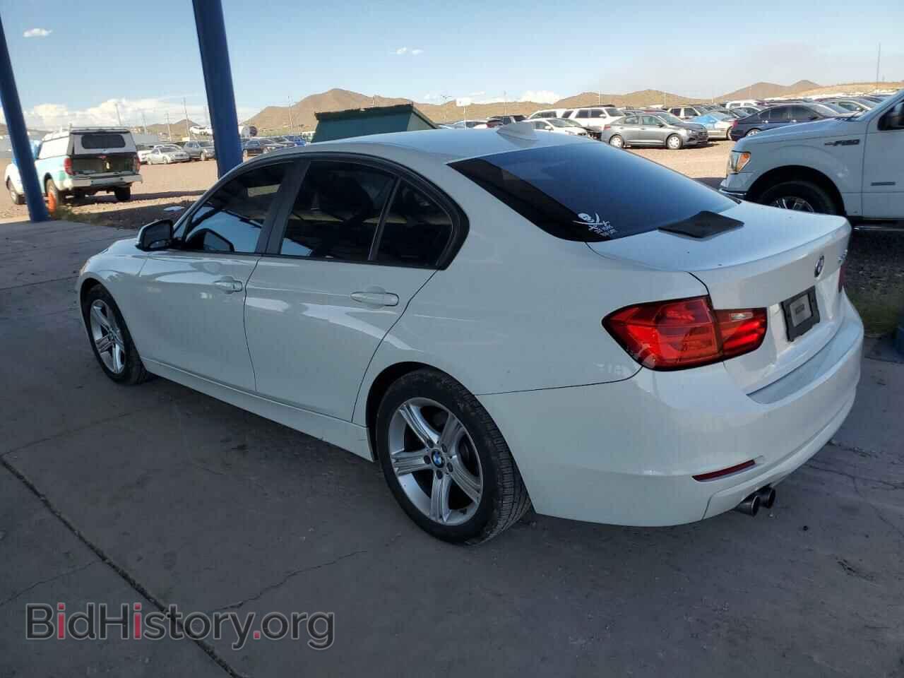 2013 BMW 3 SERIES - VIN: WBA3C1C52DF436611 - Фото 2